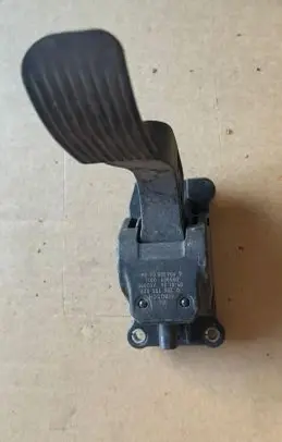 Volkswagen Crafter Accelerator throttle pedal 9063000404 4473000100 0280755023