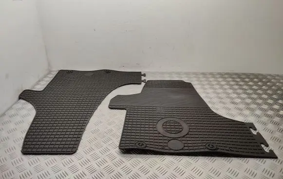 Volkswagen Transporter - Caravelle T5 Car floor mat set 