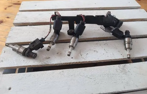 Audi A3 S3 8P Fuel injectors set 06F971824 8E0971992