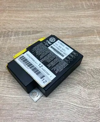 Volkswagen PASSAT B6 Airbag control unit/module 3C0909605J