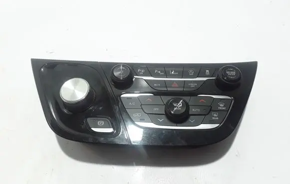 Chrysler Pacifica Air conditioner control unit module 6UX681X8AA
