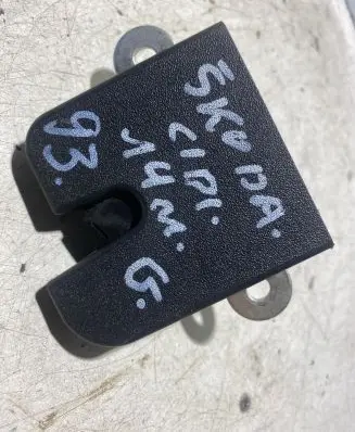 Skoda Citigo Tailgate/trunk/boot lock/catch/latch 1S0827505D