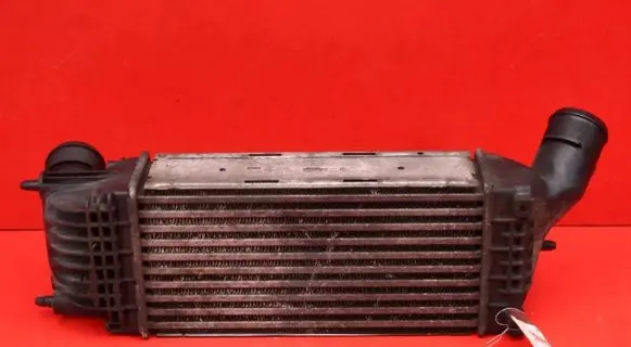 Citroen C5 Intercooler radiator 9657073480