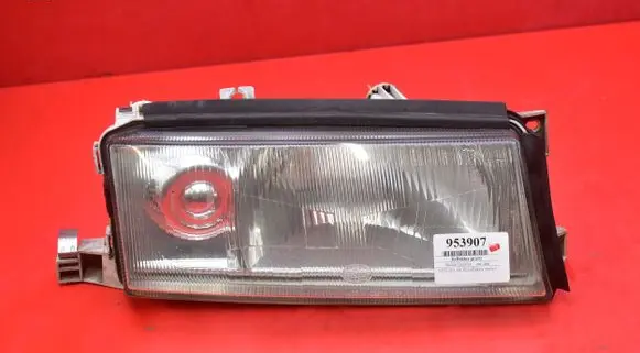 Skoda Octavia Mk1 (1U) Headlight/headlamp 246086-01