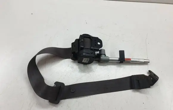 Volvo V70 Middle seatbelt (rear) 9478176