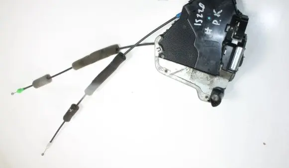Lexus IS 220D-250-350 Coupe door lock (next to the handle) 