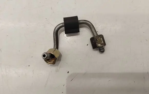 Skoda Octavia Mk3 (5E) Fuel injector supply line/pipe 04L130301D