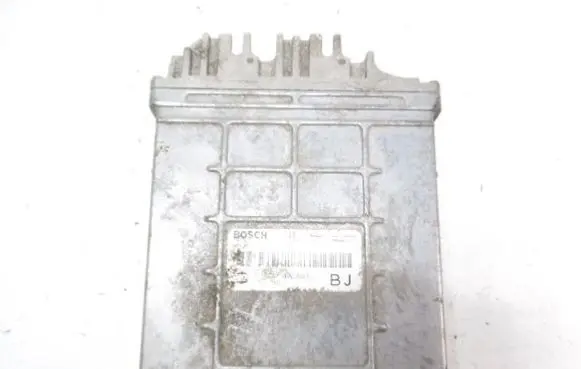 Nissan Primera Engine control unit/module ECU 237102J661