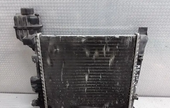 Mercedes-Benz A W168 Coolant radiator 1685000002