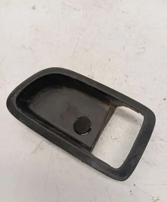 Other rear door trim element