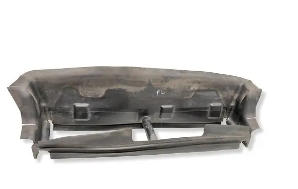 Ford Focus Intercooler air guide/duct channel BM518312A