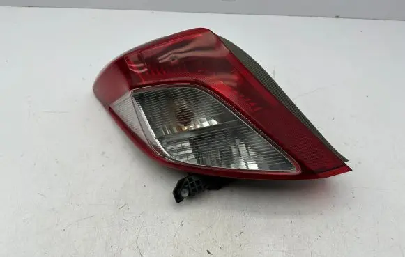 Toyota Yaris Rear/tail lights