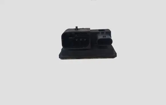 BMW 3 F30 F35 F31 Glow plug pre-heat relay 857008702 0522120103