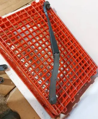 Mercedes-Benz E W212 Front wiper blade arm A2128201344