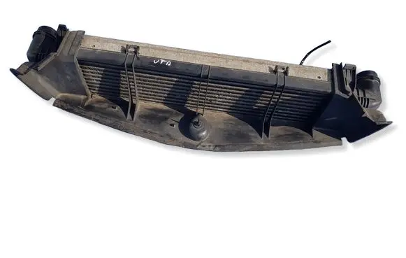 Mercedes-Benz C W204 Intercooler radiator A2045000200FFG 6770176 10T2360