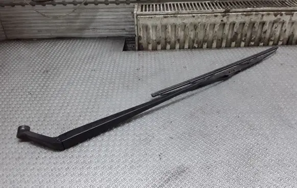 Toyota Avensis T250 Windshield/front glass wiper blade 