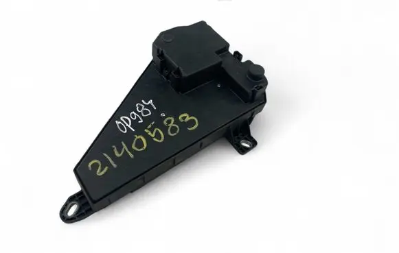 BMW 5 E60 E61 Fuse module 6906618