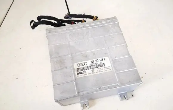 Audi A4 S4 B5 8D Engine control unit/module 8d0907558a 0261204504