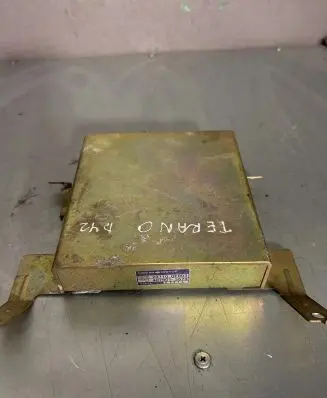Nissan Terrano Engine control unit/module 237100F003 4079013573
