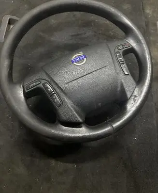 Volvo V70 Steering wheel