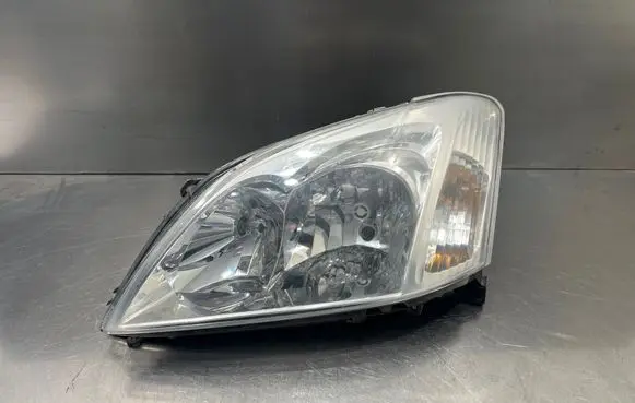 Toyota Corolla E120 E130 Headlight/headlamp 89006310 11500215000 1500215000