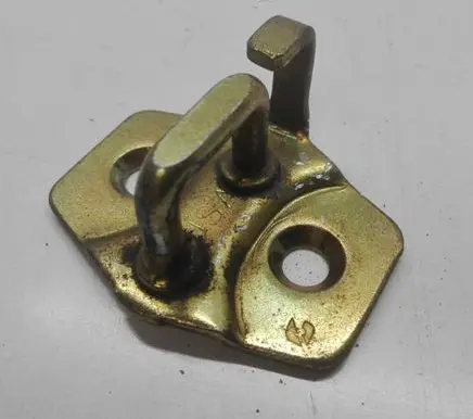 Jeep Cherokee Front door lock loop/hook striker 3513