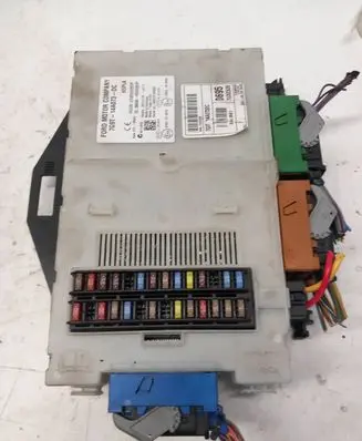 Ford Mondeo MK IV Fuse box set 7G9T14A073DC 7U32328 3659AF01125TP