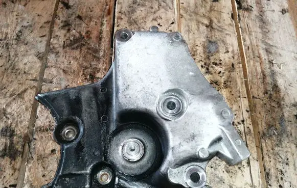 Opel Insignia A Engine mounting bracket 55566020 428702815
