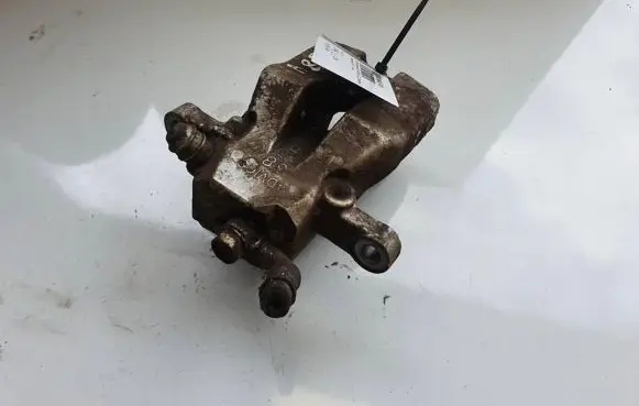 Toyota RAV 4 (XA30) Rear brake caliper