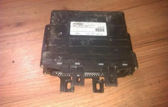Audi A6 S6 C5 4B Engine control unit/module 01n927733cn 5wk33219k01