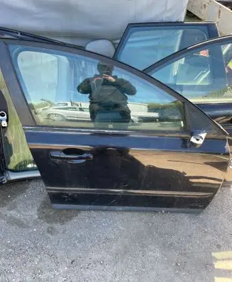 Volvo V50 Front door