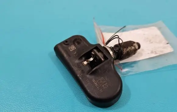Citroen C5 Tire pressure sensor 9673198580 IMPRK1368794