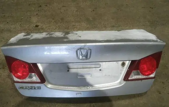 Honda Civic Tailgate/trunk/boot lid PILKAS