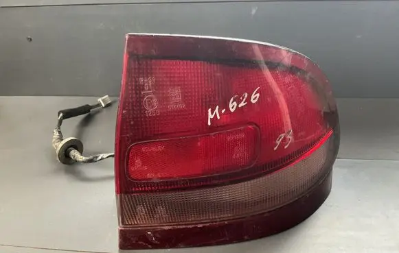 Mazda 626 Rear/tail lights 0431392R