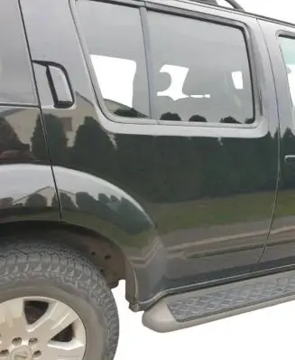 Nissan Pathfinder R51 Rear door