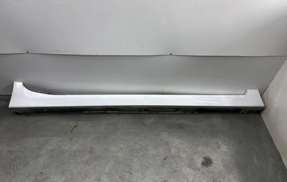 Lexus CT 200H Sill 7585076010