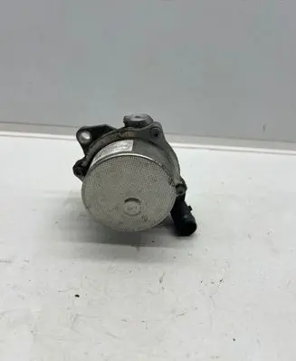 Mercedes-Benz A W177 Vacuum pump 146502327R 7074620000