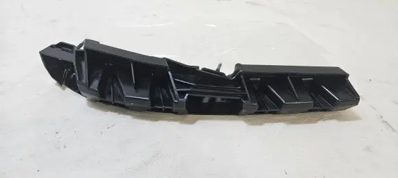 Mercedes-Benz CLS C218 AMG Fender mounting bracket