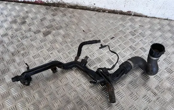 Audi A4 S4 B8 8K Engine coolant pipe/hose 8K0121101J