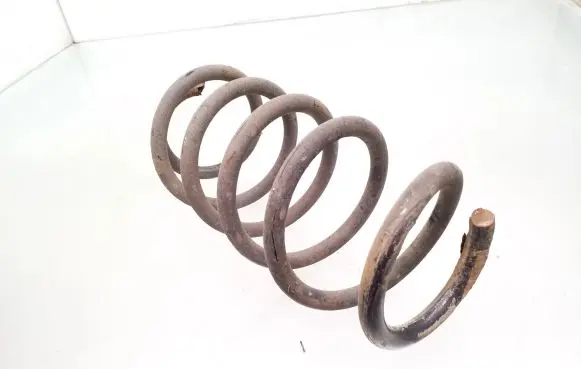Toyota Auris 150 Rear coil spring