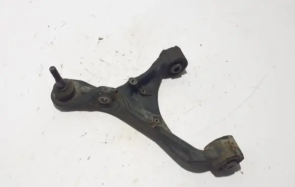 Land Rover Range Rover L322 Front lower control arm/wishbone LR014619