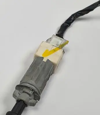 Ford Mondeo MK IV Brake pedal sensor switch MR977584