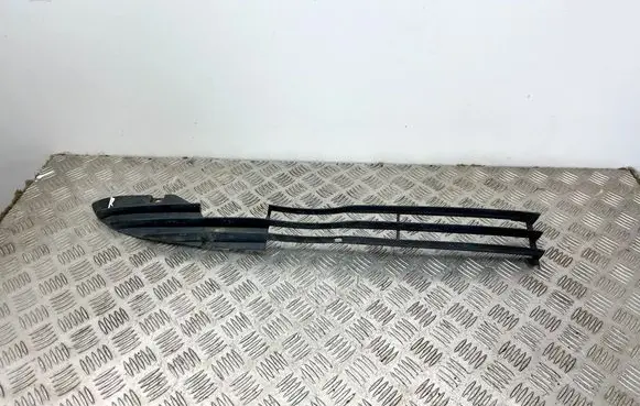 Mercedes-Benz SL R107 Front grill A1078882023 1078882023