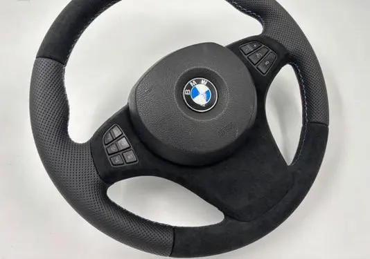 BMW X3 E83 Steering wheel