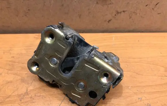 Renault Kangoo I Front door lock