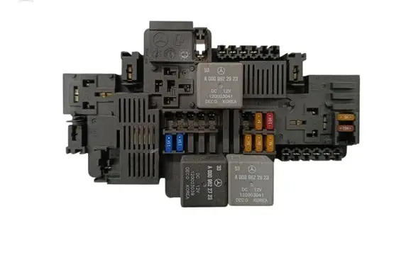 Mercedes-Benz GLC C253 Fuse box set A2139065706 58K616F01 221113341