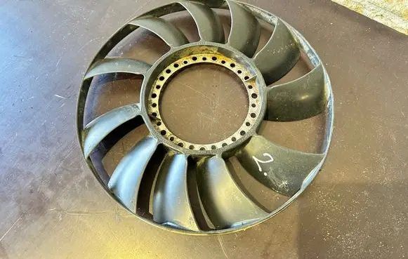 Audi A4 S4 B6 8E 8H Fan impeller 059121301