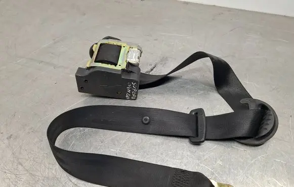 Skoda Superb B5 (3U) Front seatbelt 3B1857705D