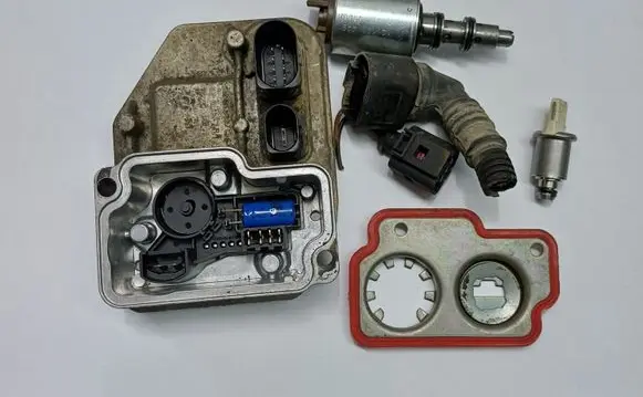 Volvo XC90 Torque split ecu control unit/module 5WP33502 5WP3350201 10920401