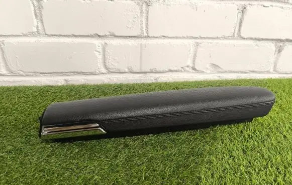Mercedes-Benz S W221 Front door storage pocket/box A2217270266 106312